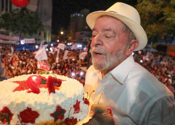Aniversário de Lula tem mobilizações pelo mundo e leva tag aos TT do Twitter